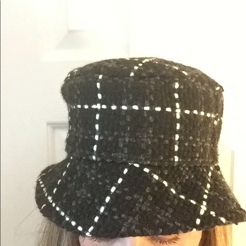 Hat - Picture 2 of 5